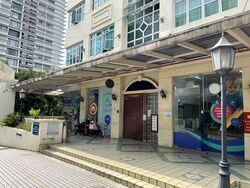 Kingston Terrace (D14), Retail #621486021